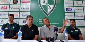 Un Atenas en crisis habló para Córdoba este miércoles.