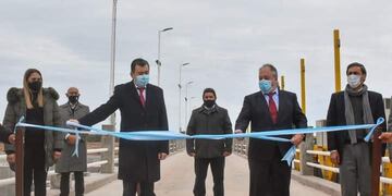 Inauguraron el azud derivador de Cruz Bajada en el departamento Copo.