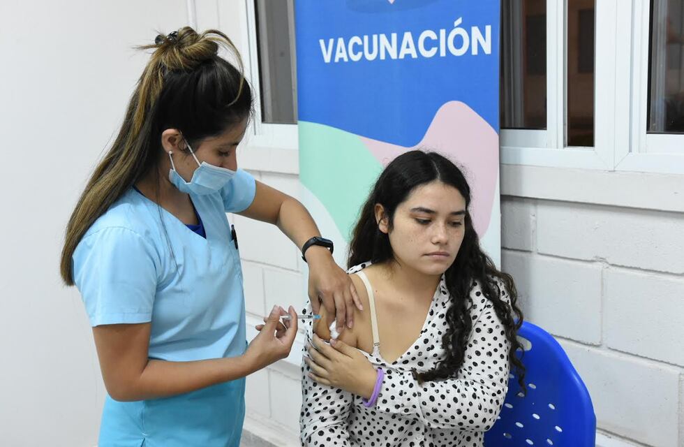 Colocarán 1.100 dosis en la campaña de vacunación en las 7 universidades de Rafaela