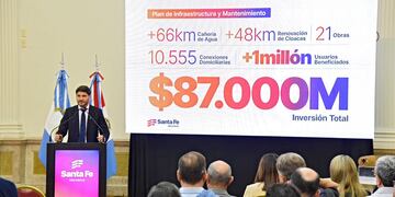 Pullaro presentó un plan de obras de ASSA para las ciudades concesionadas.