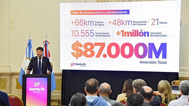 Pullaro presentó un plan de obras de ASSA para las ciudades concesionadas.