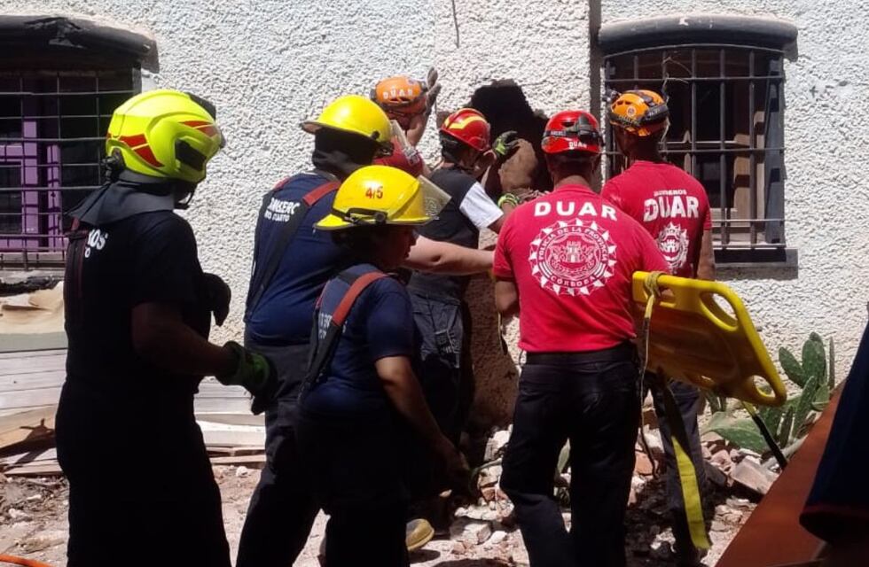 Insólito video: rescataron y detuvieron a un ladrón atorado en una chimenea en Río Cuarto