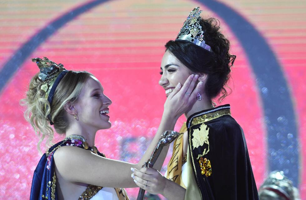 Reina y Virreina de la Vendimia emprendieron su primer viaje en representación de Mendoza