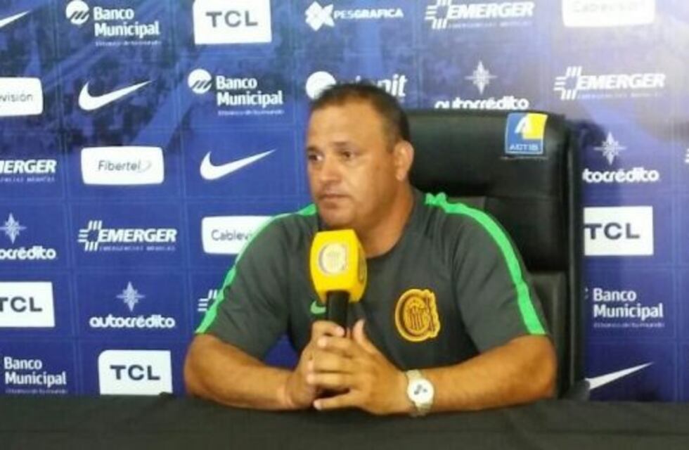 Fernández: "Poder dirigir al primer equipo de Central es algo soñado"