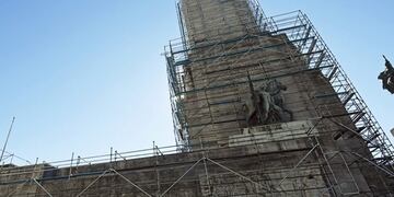 Volvieron a extender el plazo de final de obra del Monumento a la Bandera