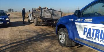 Policia de Arroyito detenido por leña sin guia
