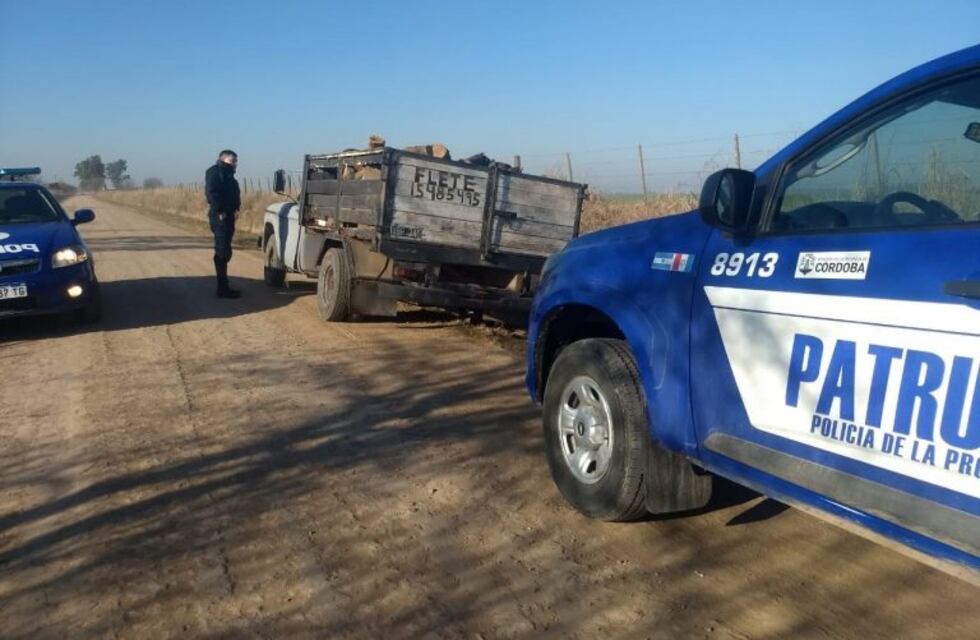 Arroyito: la patrulla rural lo detuvo por llevar leña sin la documentación correspondiente