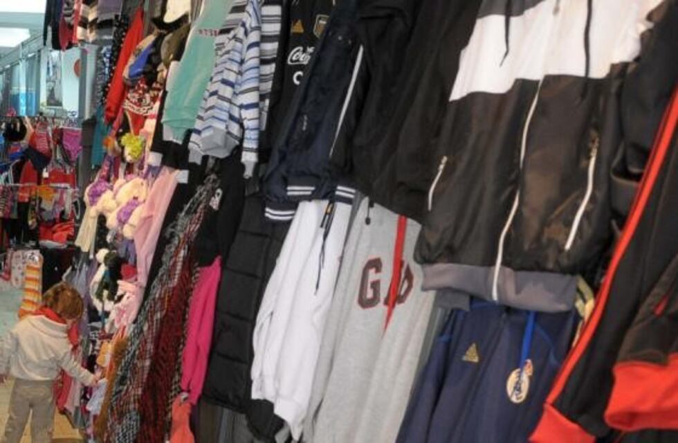 Prohibirán radicación de "saladitas" a menos de diez cuadras de la plaza Roca