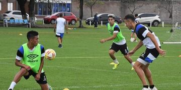 Cuello, Leyes y Álvarez se van a Paraguay (Foto: Miguel Vega)