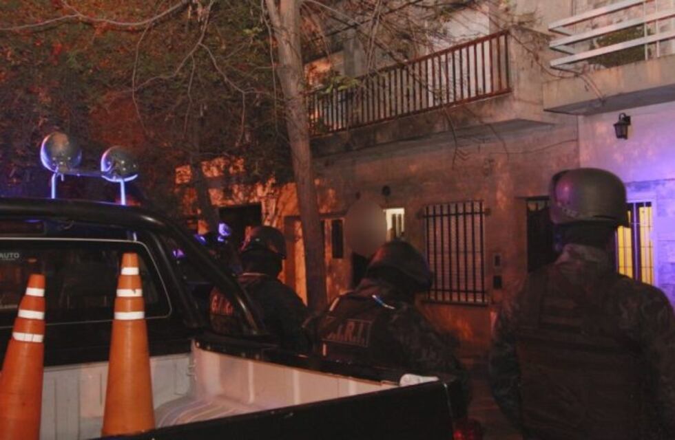 Amenazas de bomba: detuvieron a cuatro personas cuyos hijos realizaron llamadas telefónicas