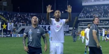 Jorge Sampaoli cruzó insultos con un hincha en Brasil: \