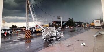 Hubo caída de torres del luz en el Complejo Fronterizo