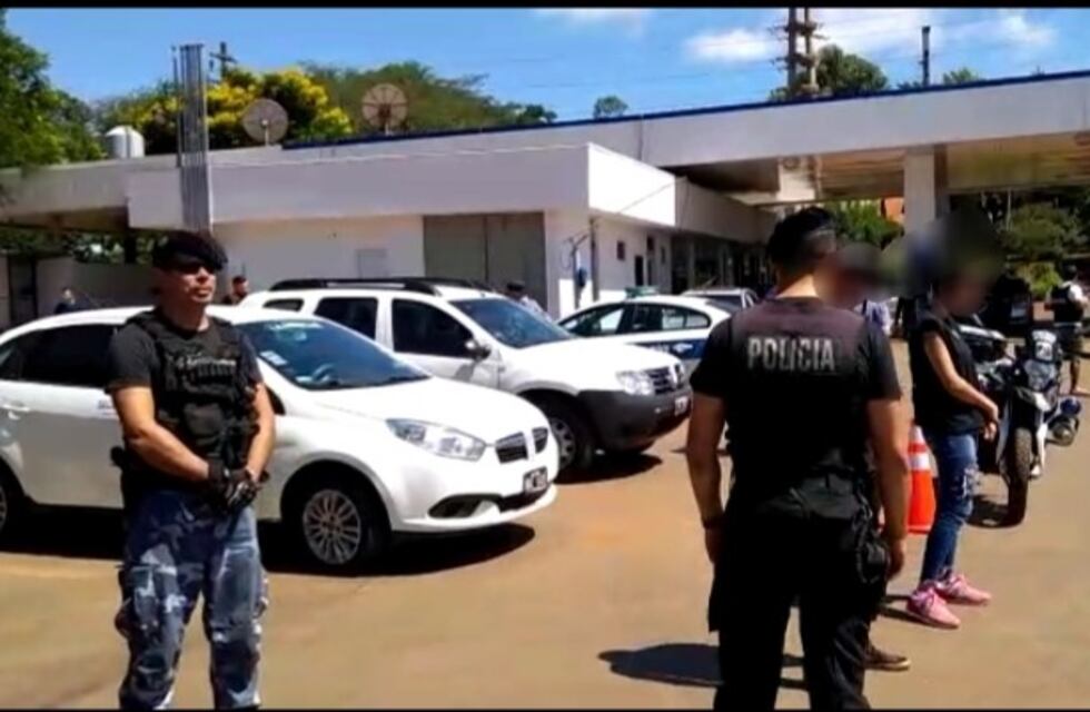 Desbaratan una banda de piratas del asfalto que operaban vestidos de policías federales