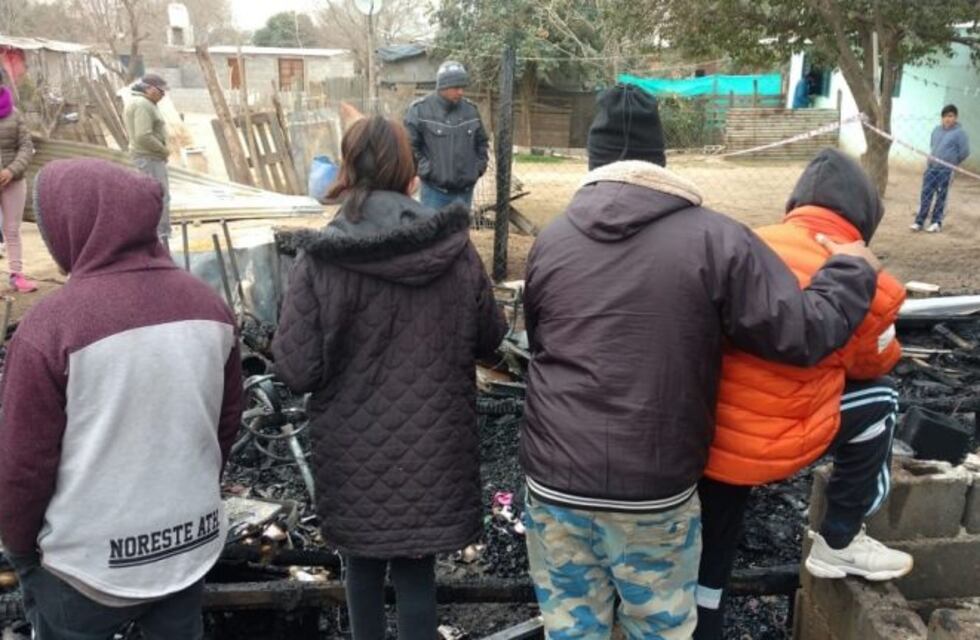 Incendio en la madrugada: murió una niña y su hermana melliza está grave