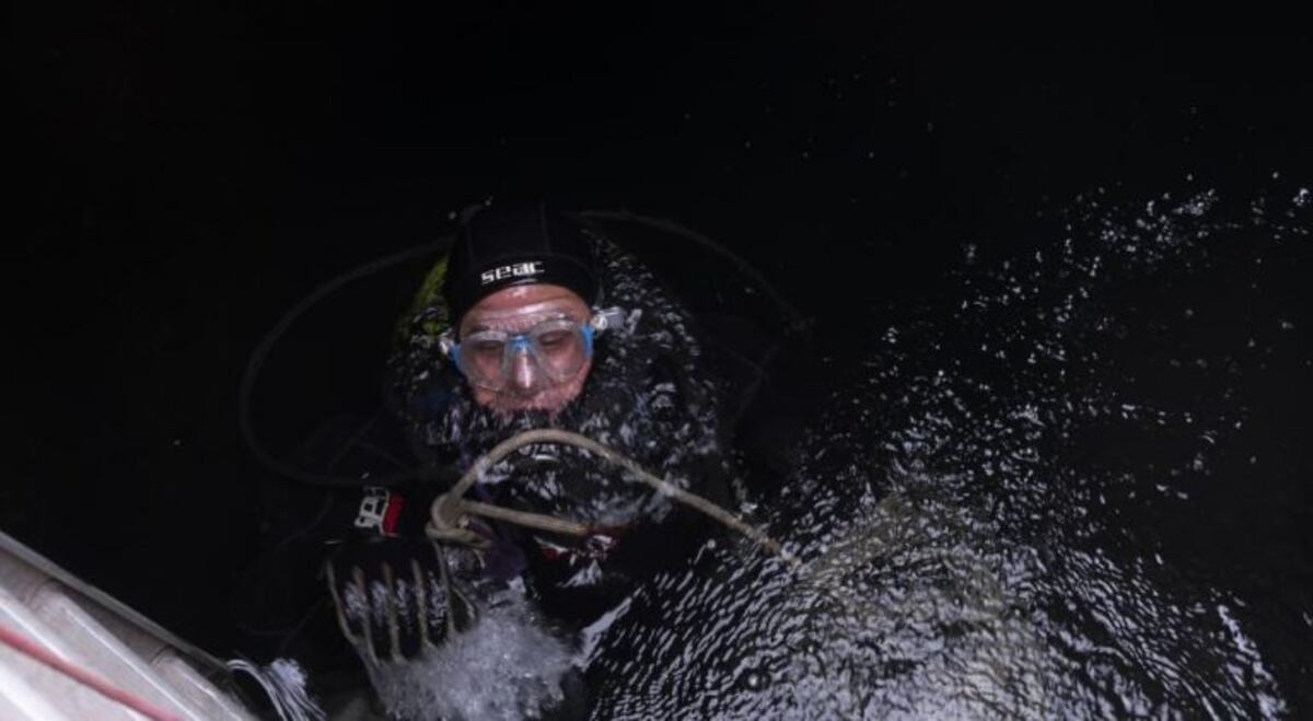 El hombre que bucea por la Córdoba subterránea\u002E