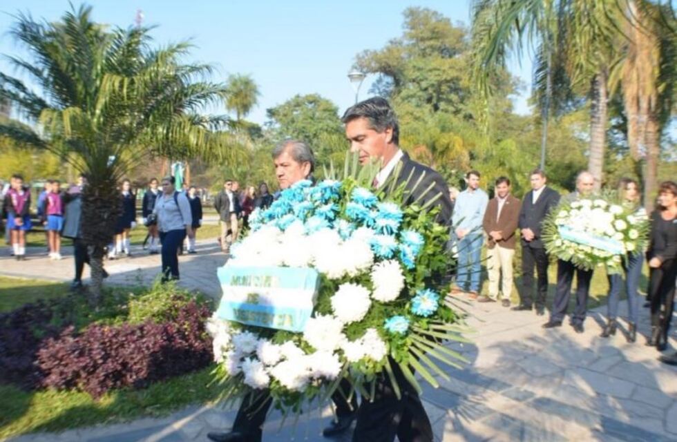 Capitanich encabezó el acto por el aniversario de la muerte de San Martín