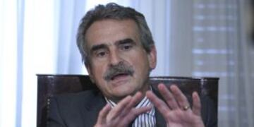 Rossi: "Las tensiones en torno a despidos y cierre de fábricas van a multiplicarse en Santa Fe"