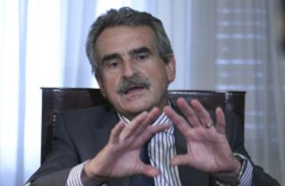 Rossi: "Las tensiones en torno a despidos y cierre de fábricas van a multiplicarse en Santa Fe"