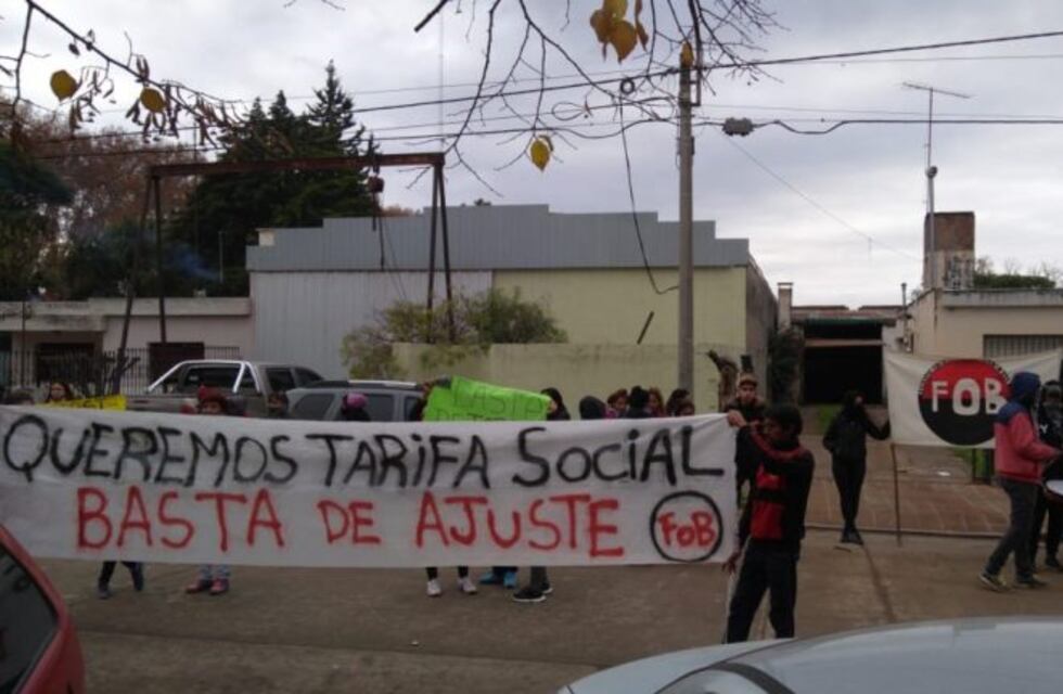 Jesús María: protestaron por la tarifa social en la Cooperativa