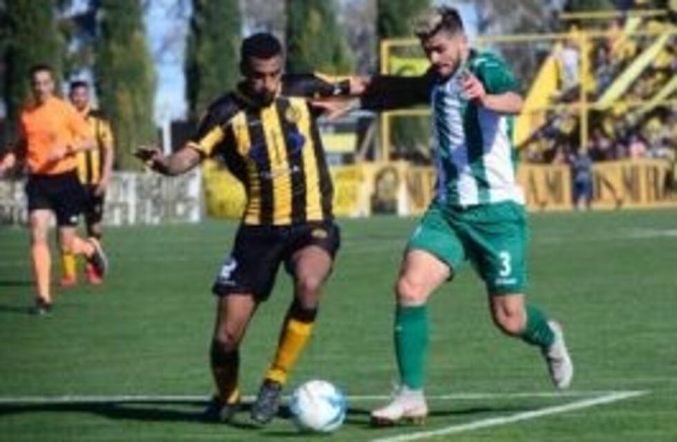 Deportivo Madryn debutó en el Federal A con un empate sin goles ante Camioneros en Chubut