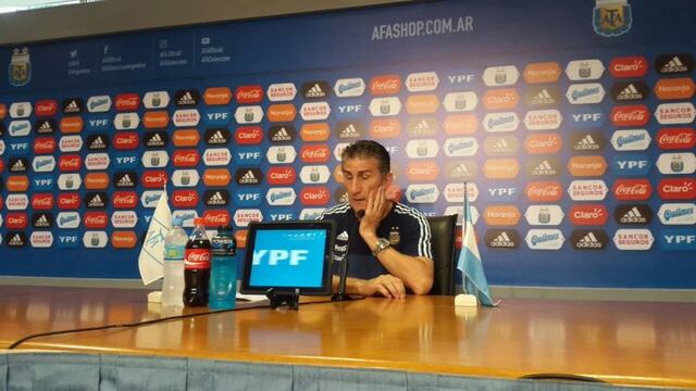 Edgardo Bauza confirmu00f3 el once titular para visitar a Bolivia.