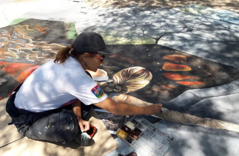 Intervención urbana, mural y mateada contra la violencia de género