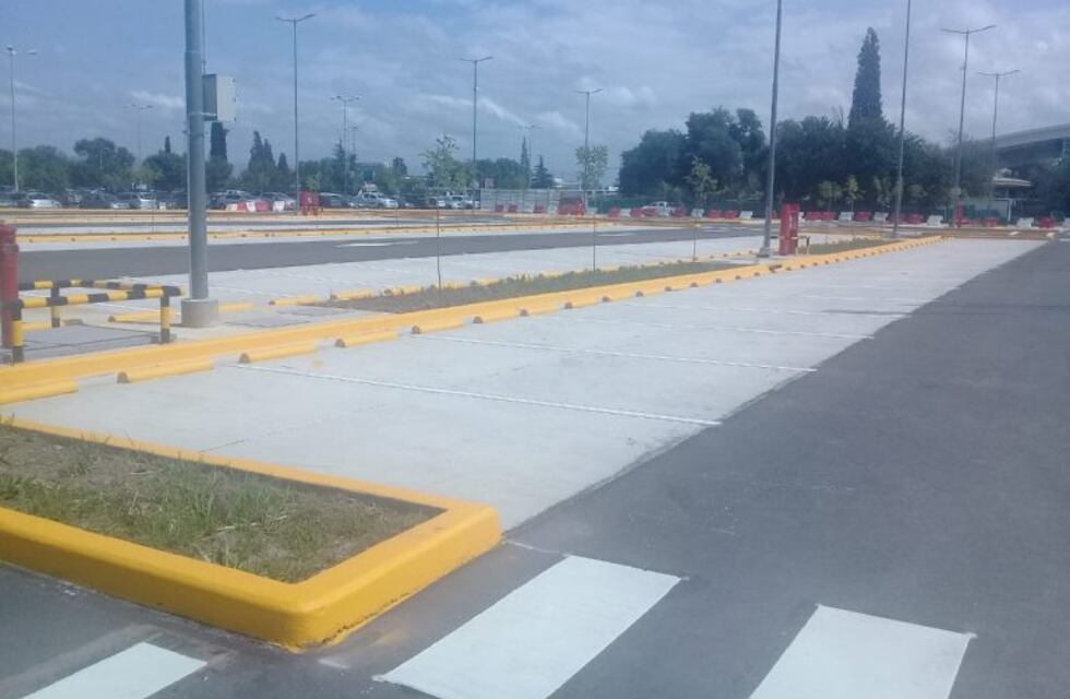 Habilitan nuevos espacios de estacionamiento en el aeropuerto Taravella