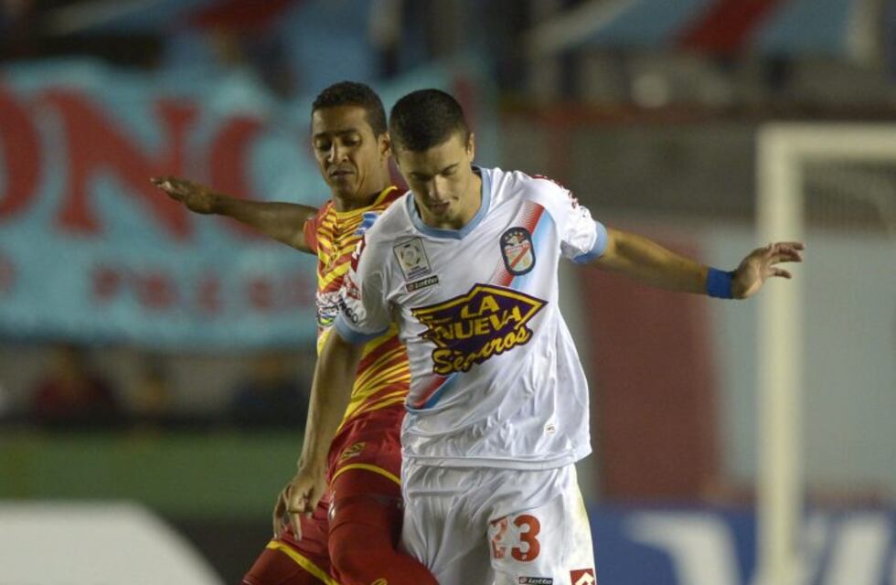 En Belgrano insisten por los refuerzos