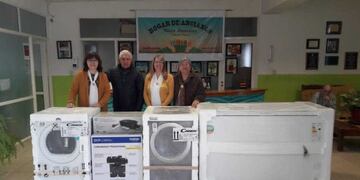 Entregan equipamiento para Hogar de Ancianos Nuevo Amanecer