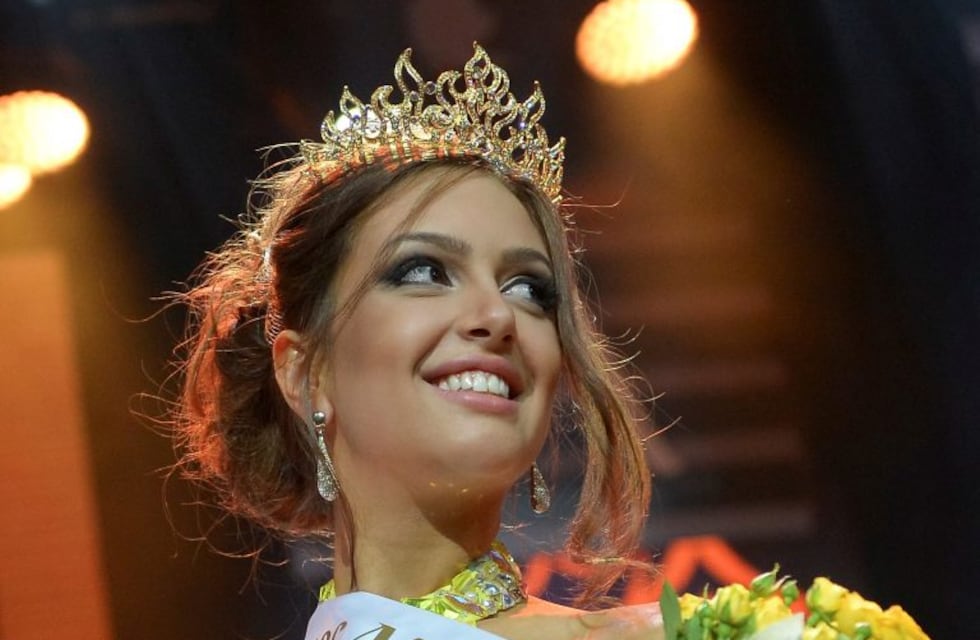 Quién es Oksana Voevodina, la modelo rusa que habría generado la renuncia del rey de Malasia