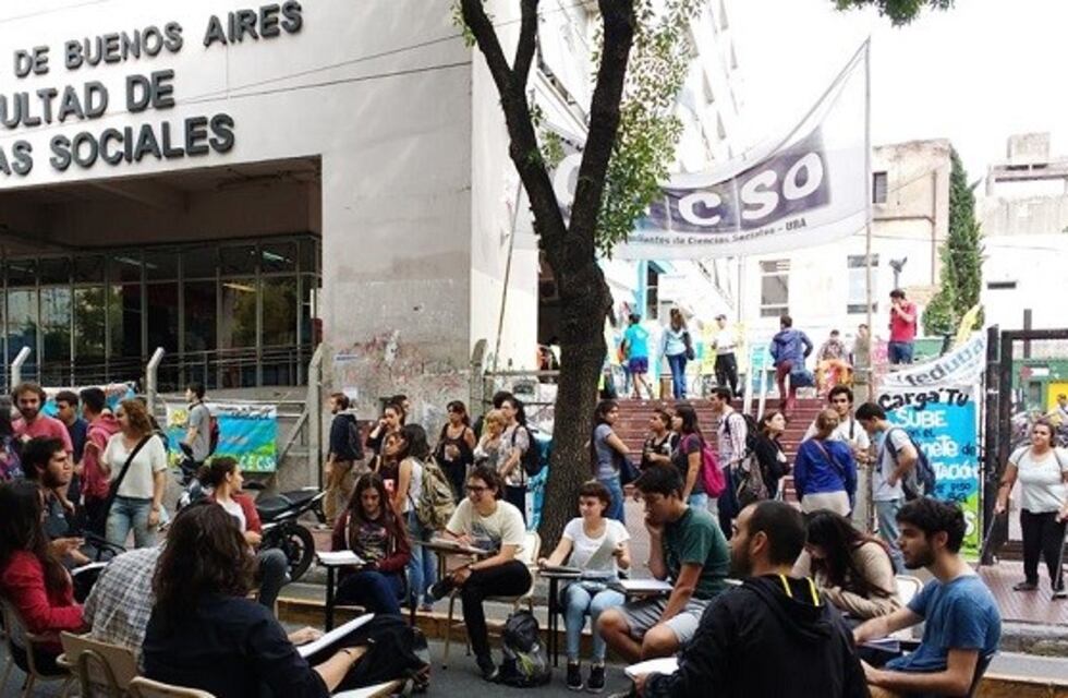 Aceptaron el uso del lenguaje inclusivo en una cátedra del CBC de la UBA