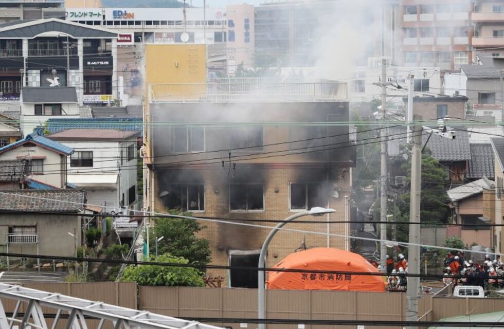Más de 30 muertos y decenas de heridos por un incendio provocado en un estudio de animé en Japón