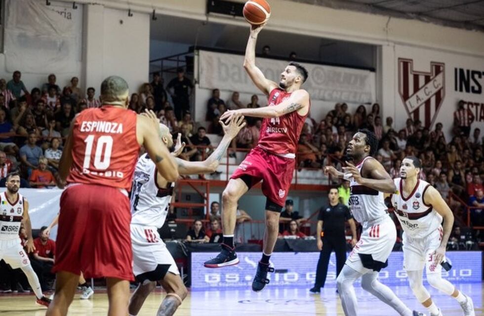 A estadio lleno y dejando el alma, Instituto perdió ante Flamengo por la semi de Champions League