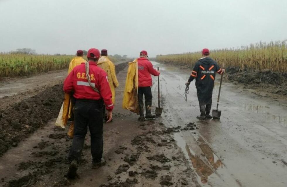 Secuestran celulares y una camioneta por el empresario desaparecido