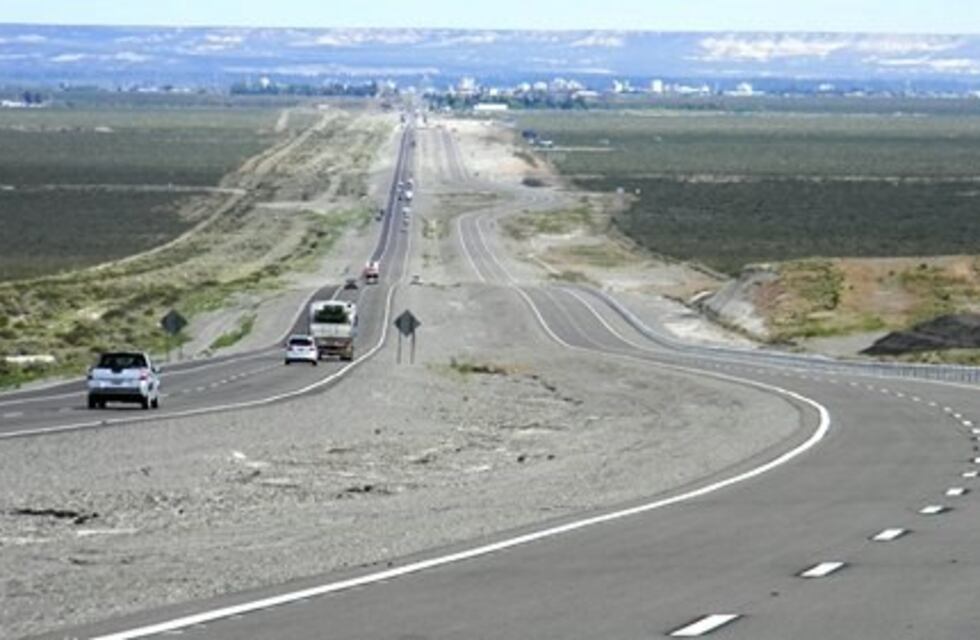 Licitarán otra vez la autovía Comodoro Rivadavia - Caleta Olivia