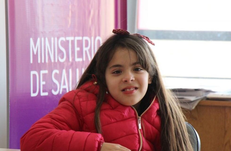 Una puntana de 10 años escuchará por primera vez gracias a un implante coclear