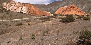 Purmamarca, Argentina\u002E 26th July 2006 -- The town of Purmamarca is located in the Argentine Province of Jujuy to 65 kms\u002E The capital San Salvador\u002E Perhaps the most picturesque and charming village of the quebrada de Humahuaca\u002E jujuiy turismo turismo purmamarca vista turista turismo quebrada de humahuaca