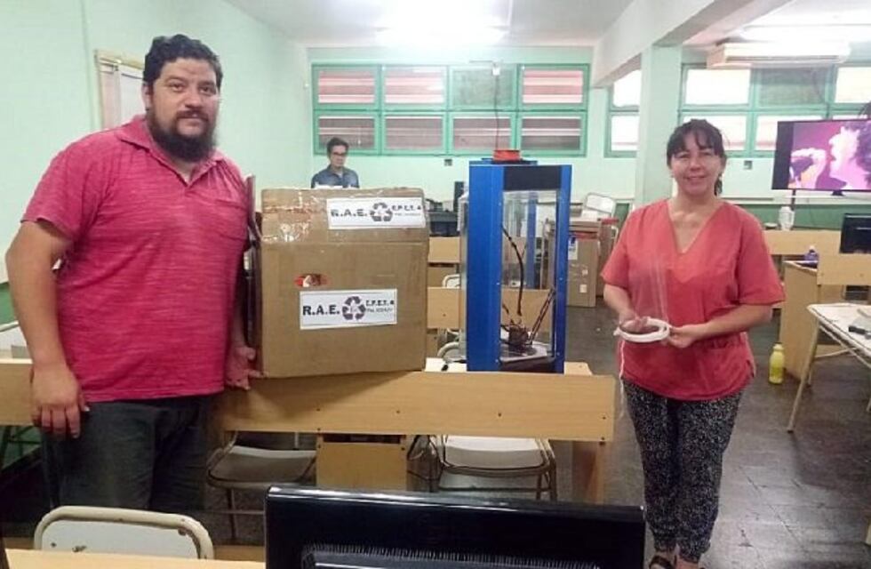 La EPET 4 también produce elementos que son donados para la lucha contra el coronavirus