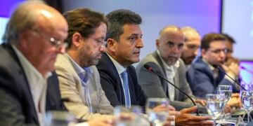 Sergio Massa: “Gobierne quien gobierne, es necesario un acuerdo de 10 políticas centrales”\u002E (Web)