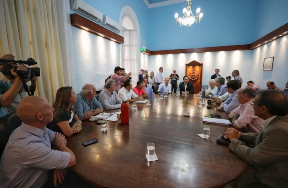 A través del Comité de Crisis, Valdés aseguró asistencia constante a los evacuados