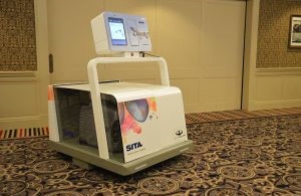 Conocé a Leo, el robot que despacha valijas