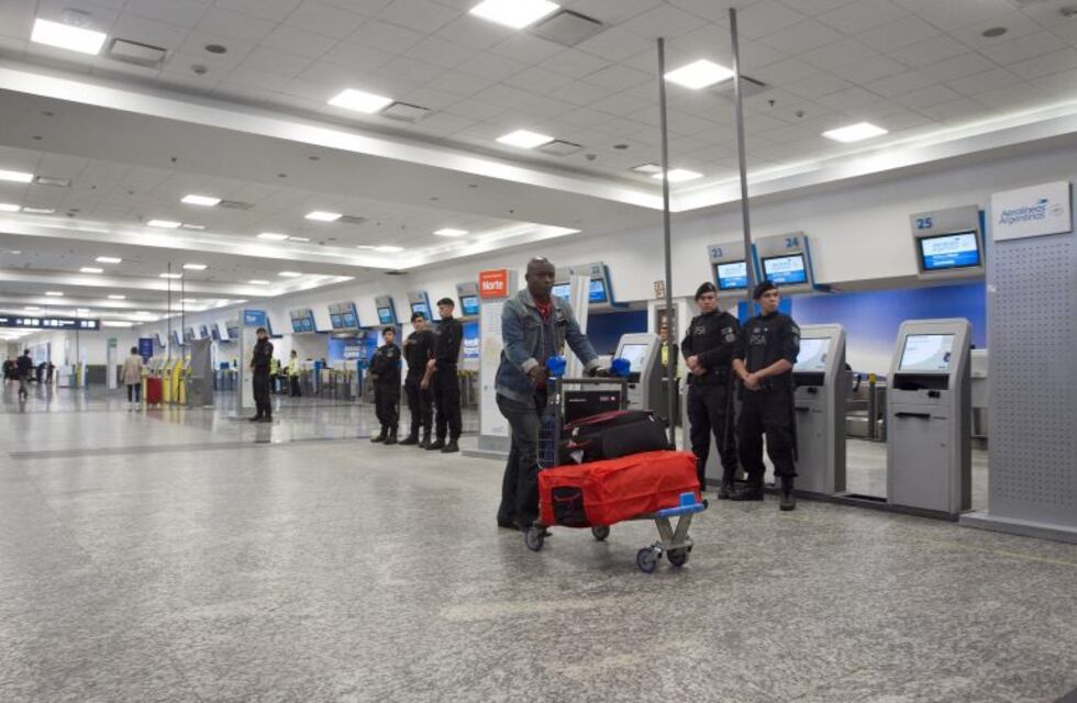 Estiman que después del mediodía se normalizarán en su totalidad vuelos de Aerolíneas Argentinas y Austral