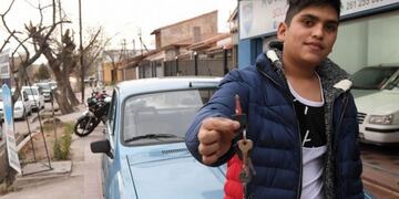 Auto para el chico con leucemia