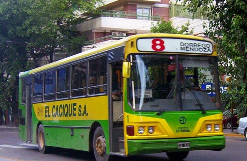 Nueve líneas de colectivo cambian su recorrido por obras de reparación