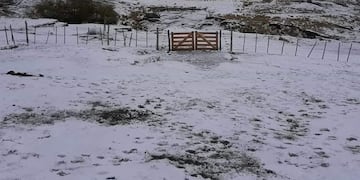 Así se vivió la primera nevada del año\u002E (Foto: gentileza Traslasierra Noticias)\u002E
