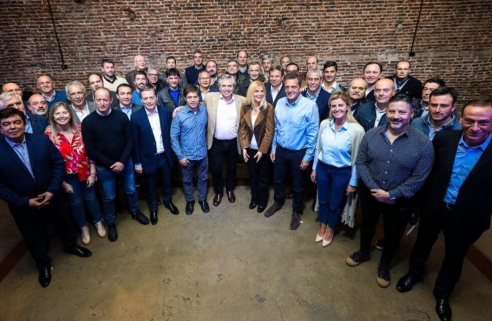 Alberto Fernández, Axel Kicillof y Sergio Massa se reunieron con intendentes bonaerenses