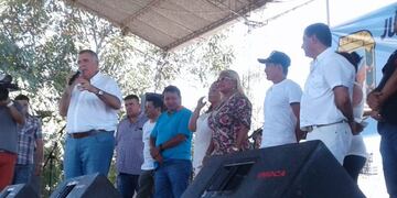 Osvaldo jaldo presente en el acto junto al \