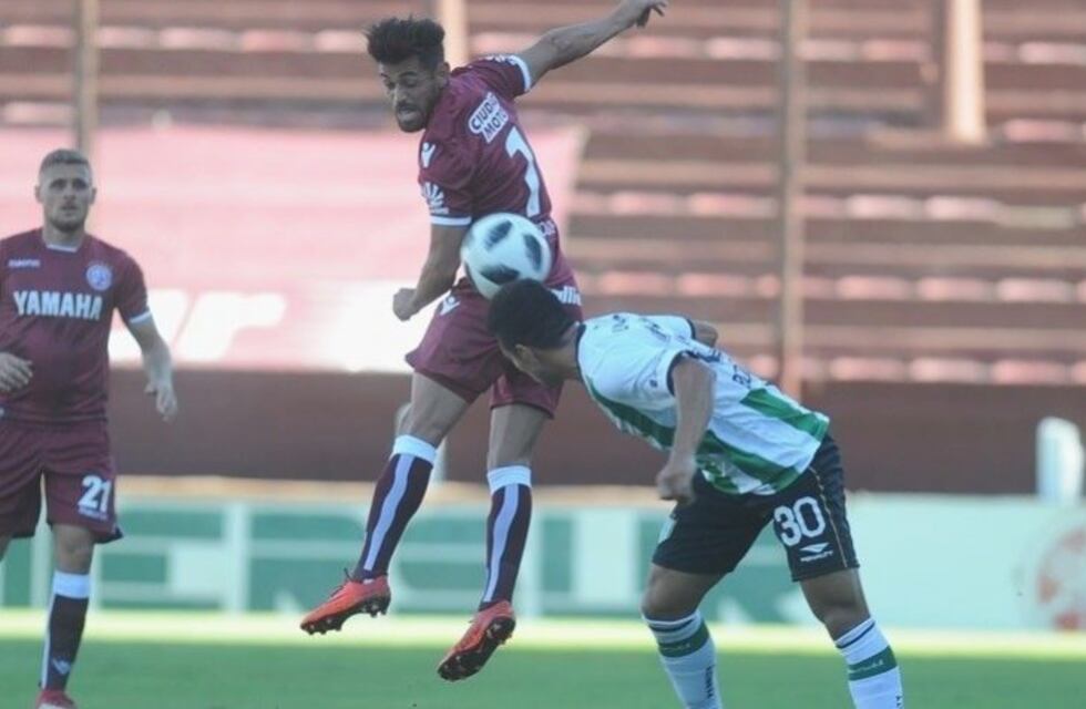 Lanús y Banfield empataron 0-0 en el clásico del Sur
