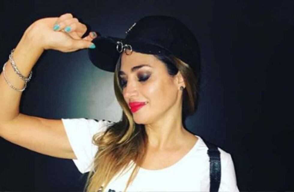 Belén Francese beboteó desde su cama y confirmó que duerme sin pijama