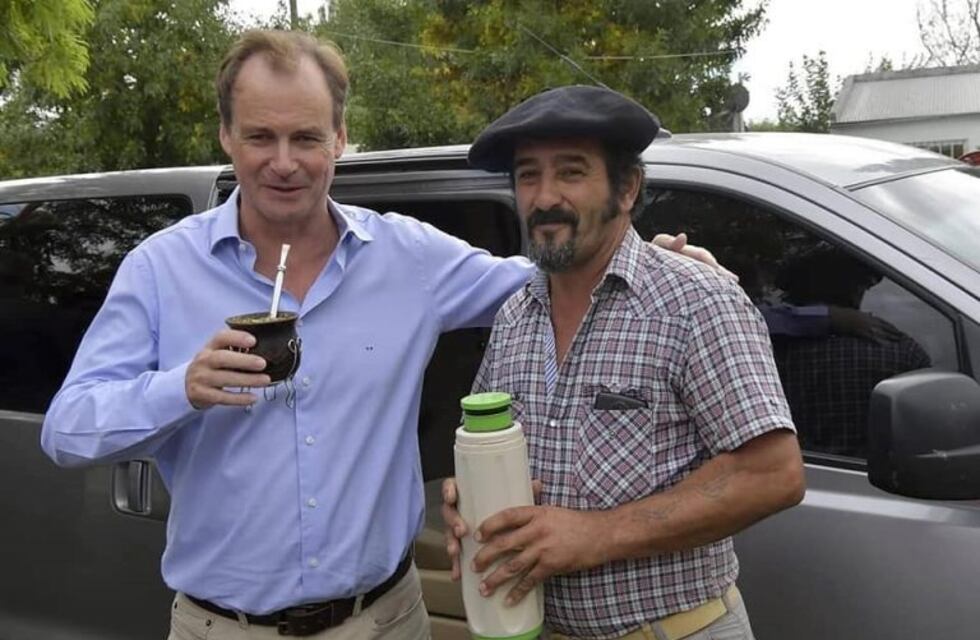 El Gobernador Bordet visitó las localidades de Larroque y Urdinarrain